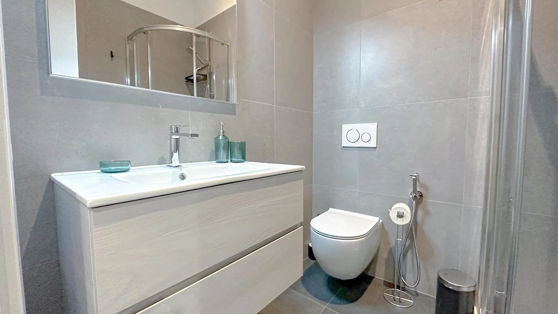 Apartment Meravigli Double Suite Duomo - 2 Camere - 5 Mins Da Duomo Milan